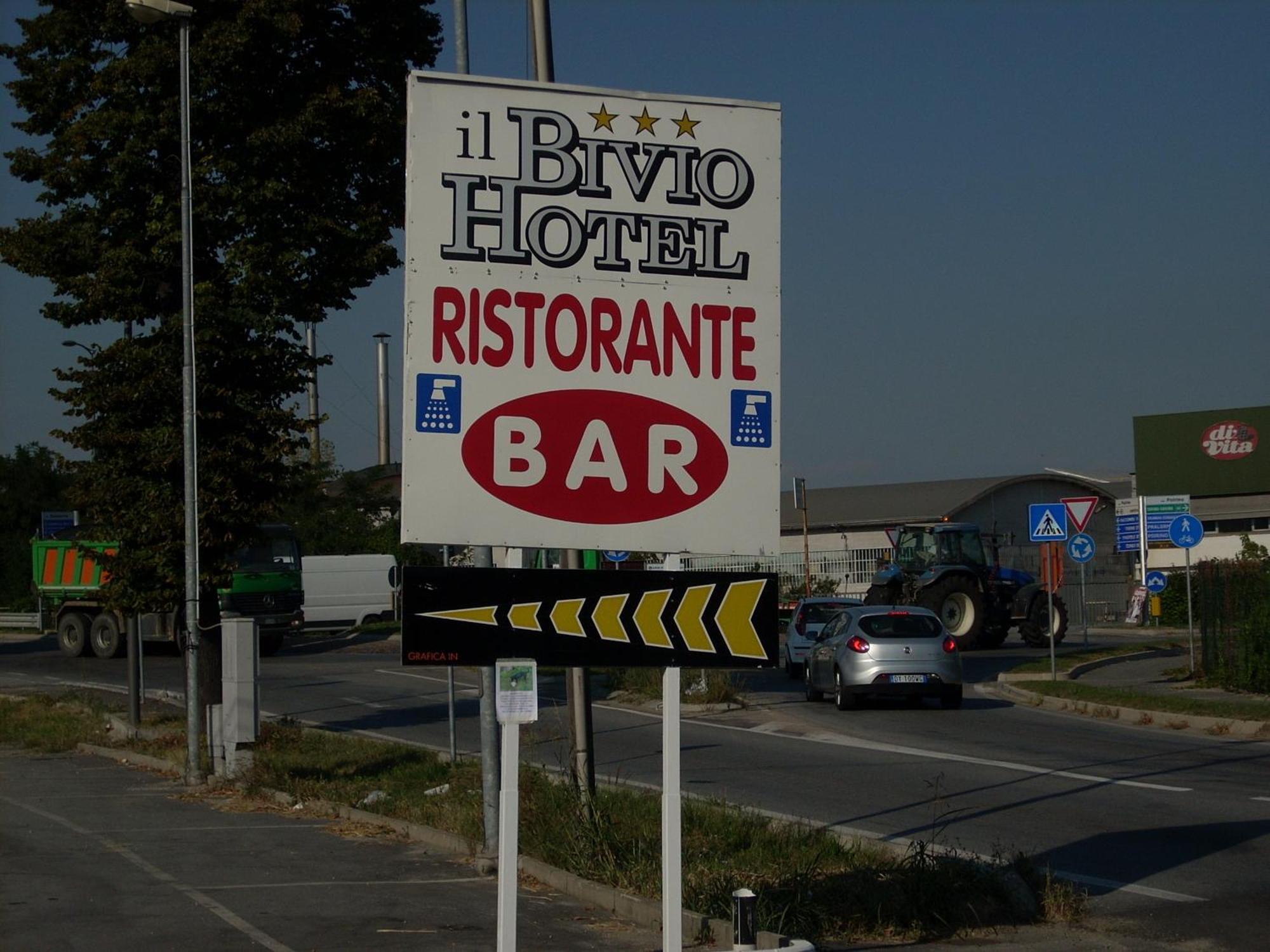 Il Bivio Hotel Carmagnola Exterior photo